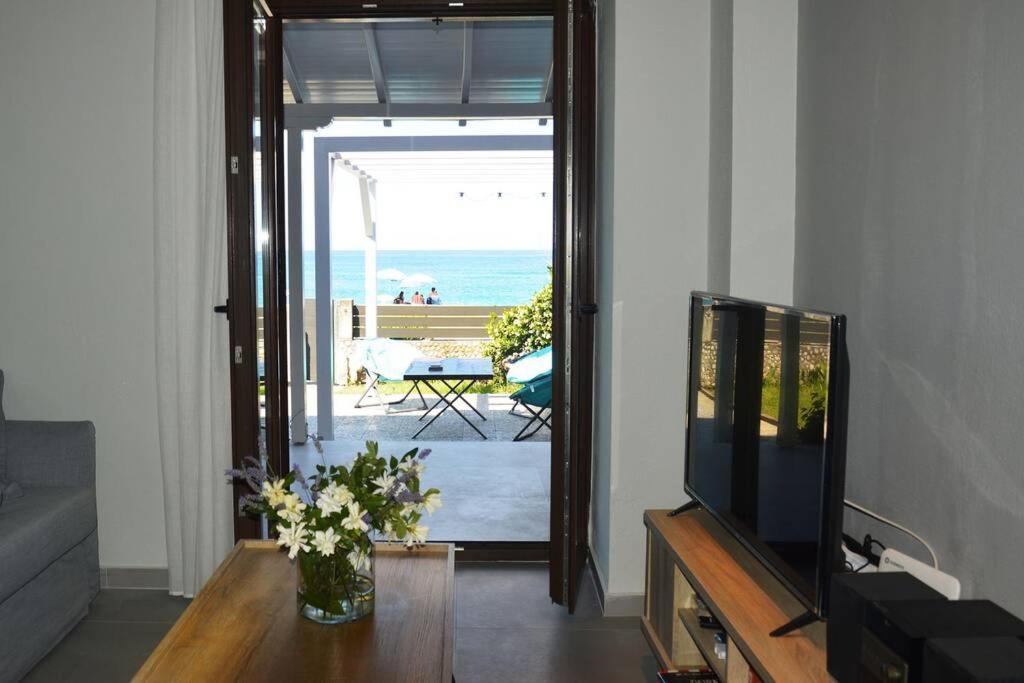 Amazing Beach House Хорефто Екстериор снимка